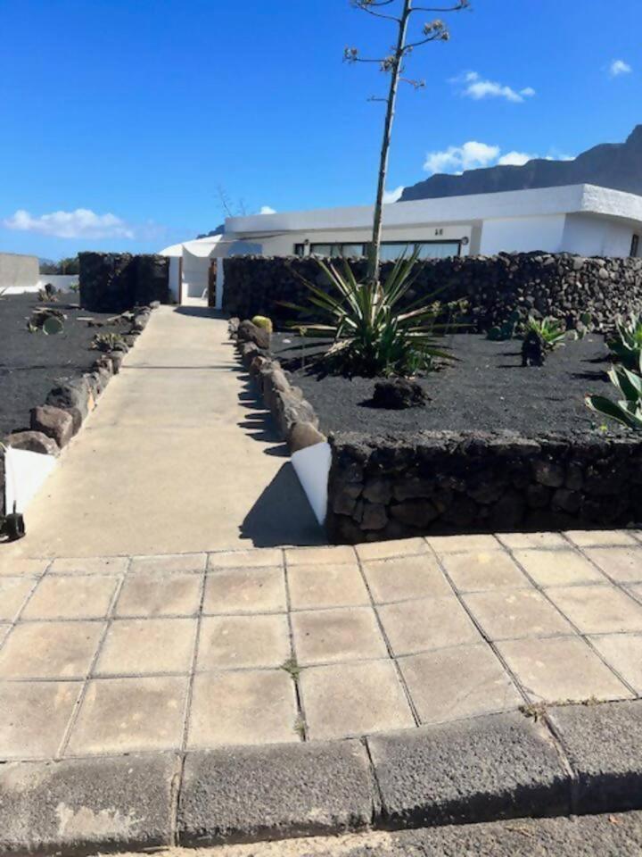 Lanzarote Famara Beach Bungalow 외부 사진