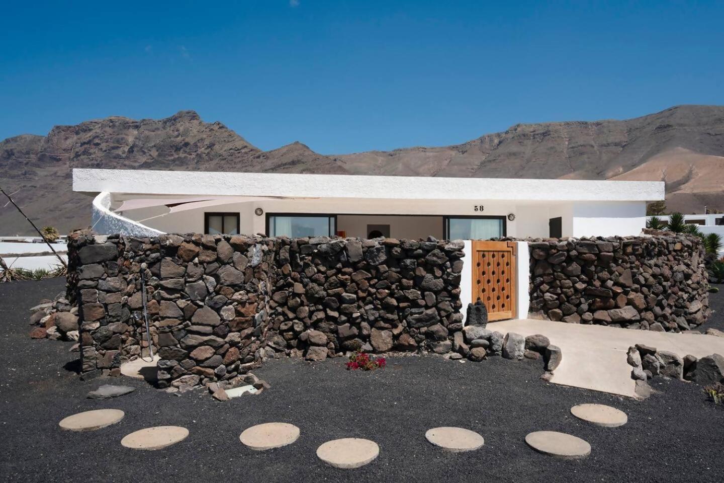 Lanzarote Famara Beach Bungalow 외부 사진